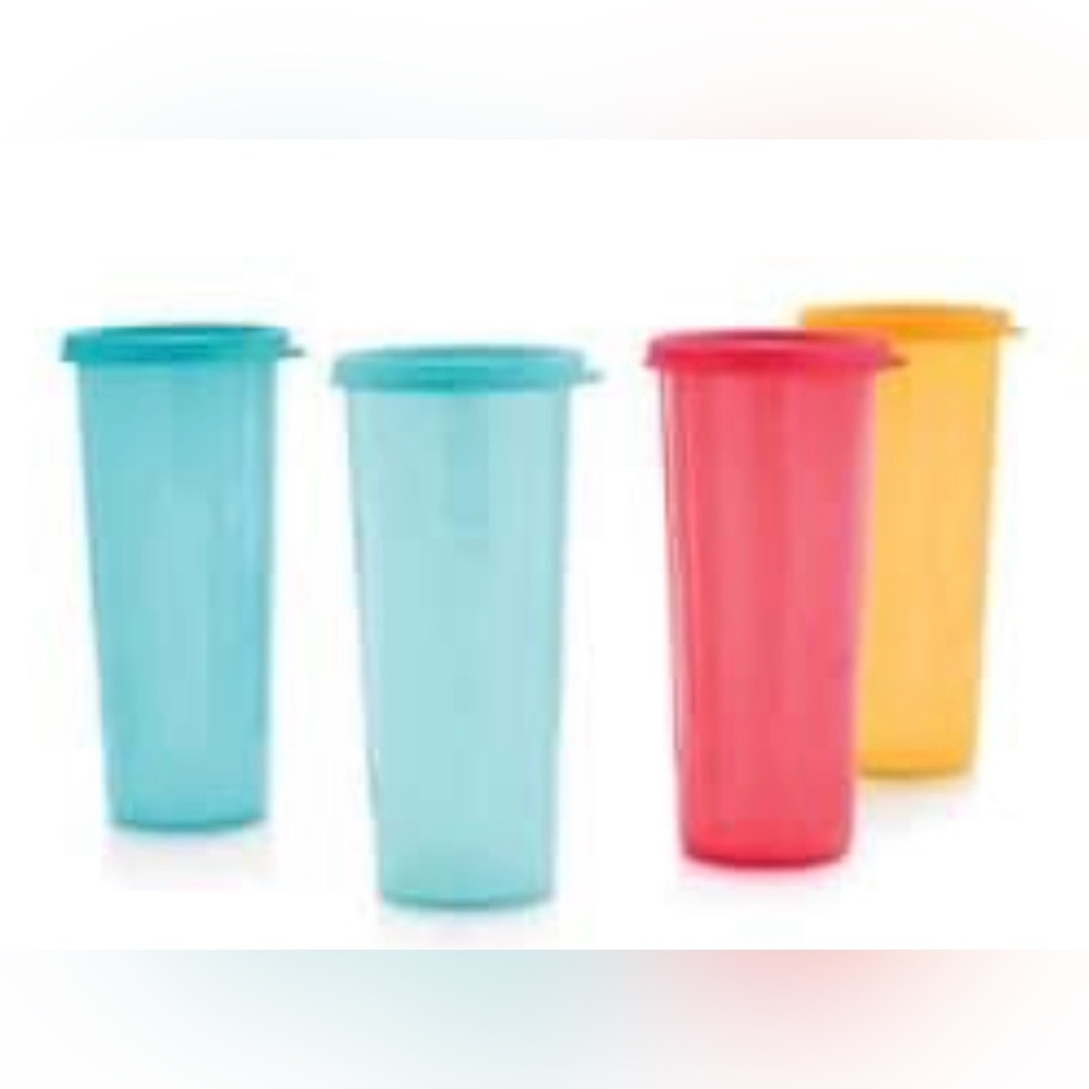 NEW 4 piece Tupperware tumbler set